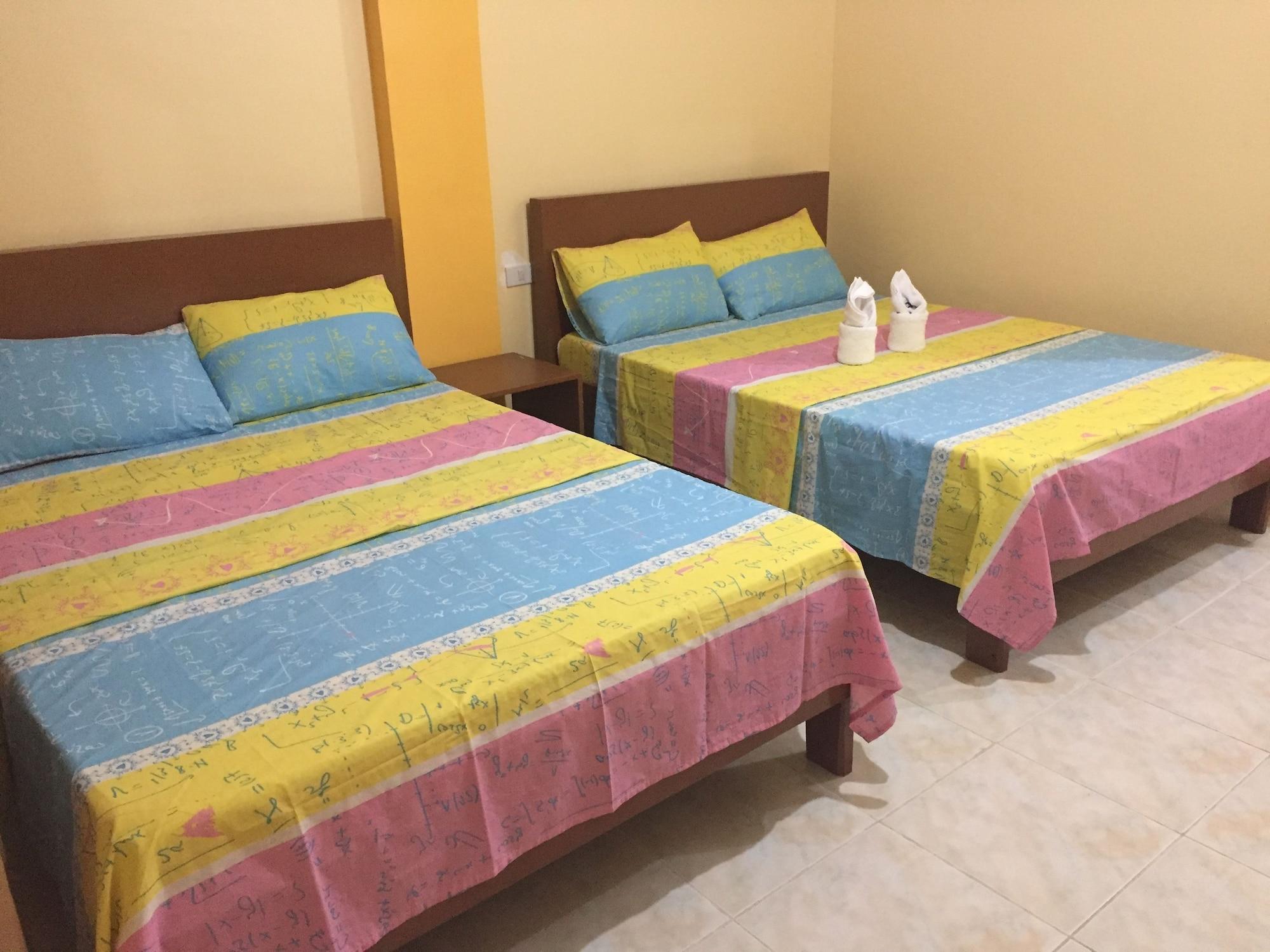 White Beach Hotel Puerto Galera Powered By Cocotel Экстерьер фото