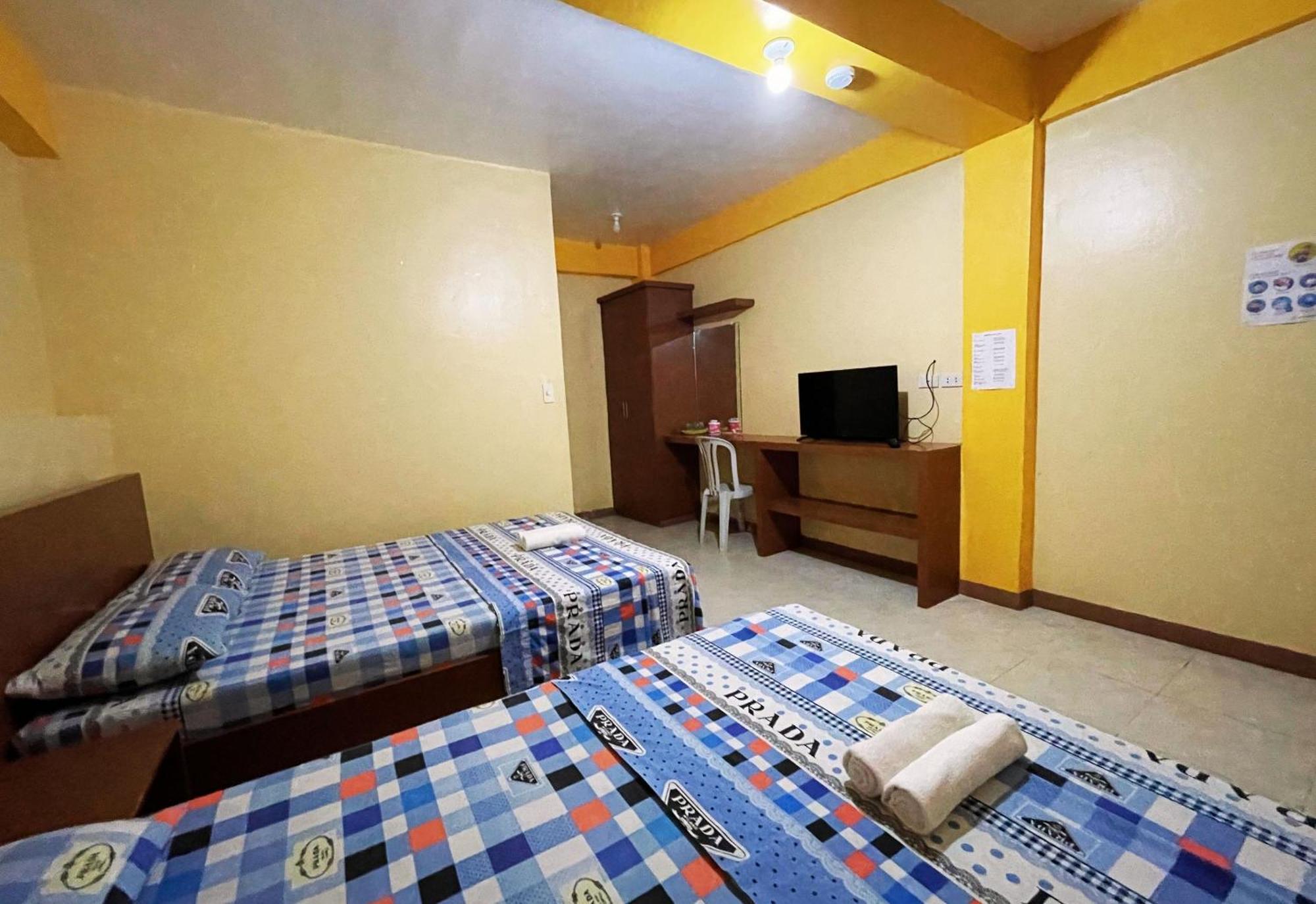 White Beach Hotel Puerto Galera Powered By Cocotel Экстерьер фото